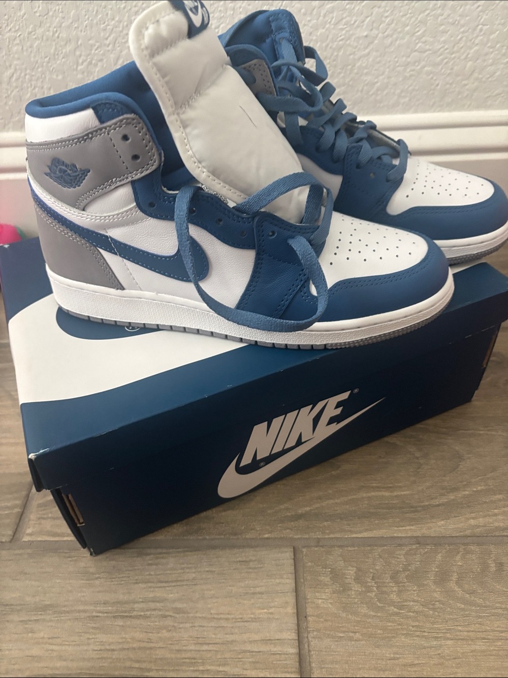 Nike Men’s High-Top Sneakers in White, Blue, and Gray